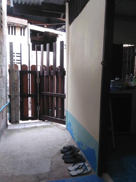 Patchaya Guesthouse Amphawa Dış mekan fotoğraf