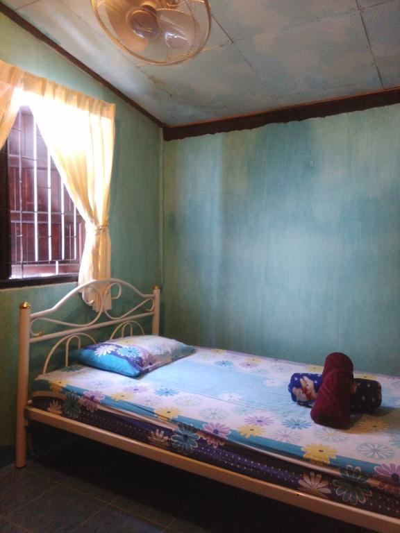 Patchaya Guesthouse Amphawa Dış mekan fotoğraf