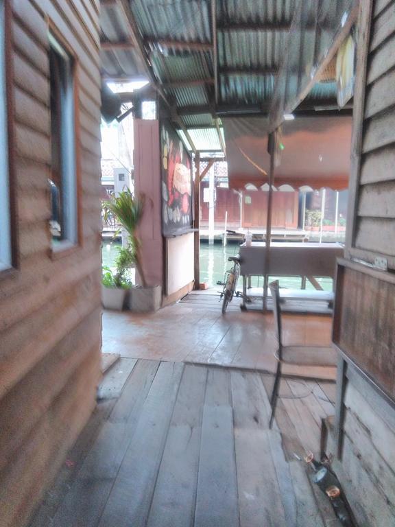 Patchaya Guesthouse Amphawa Oda fotoğraf